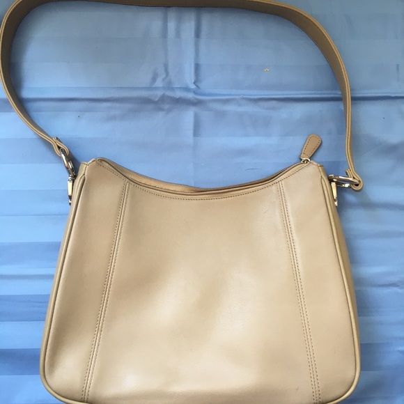 Purse - Picture 1 of 3